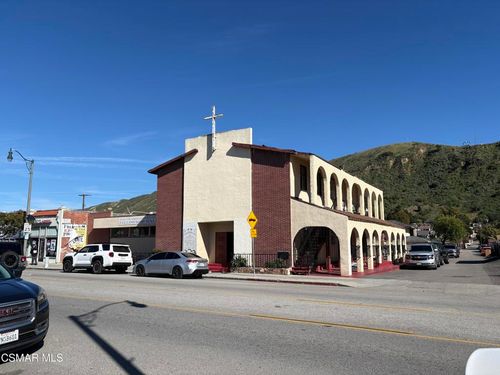 660 N Ventura Ave, Ventura, CA, 93001-1943 | Card Image