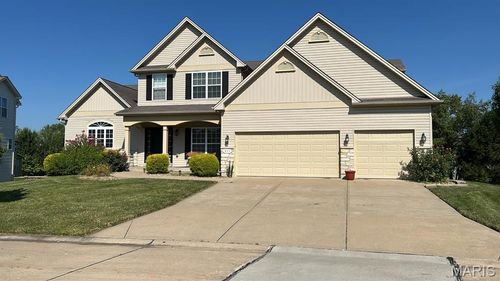 833 Harding St, Saint Peters, MO, 63376-2415 | Card Image