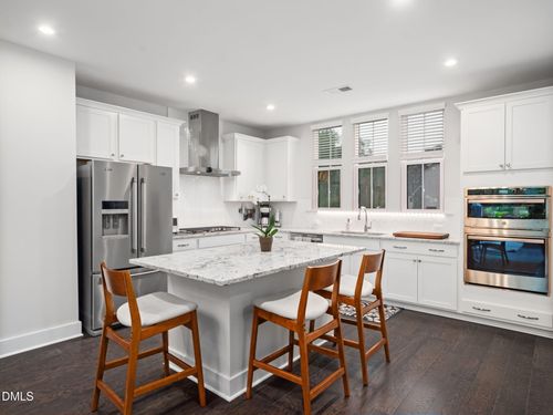 916 Waterside View Dr, Raleigh, NC, 27606-7674 | Card Image