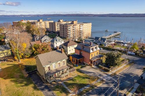 12 1st Ave, Nyack, NY, 10960-2114 | Card Image