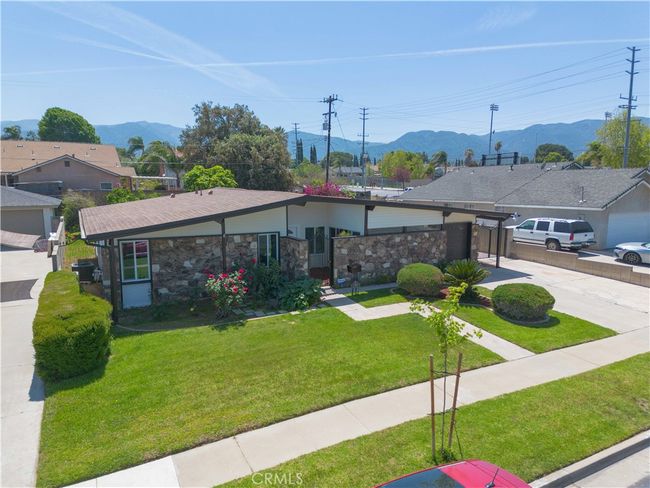 1080 Alta Loma Dr, House other with 4 bedrooms, 2 bathrooms and 1 parking in Corona CA | Image 6