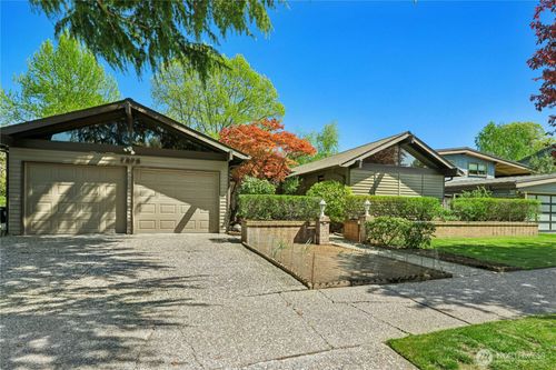2258 40th Avenue E, Seattle, WA, 98112 | Card Image