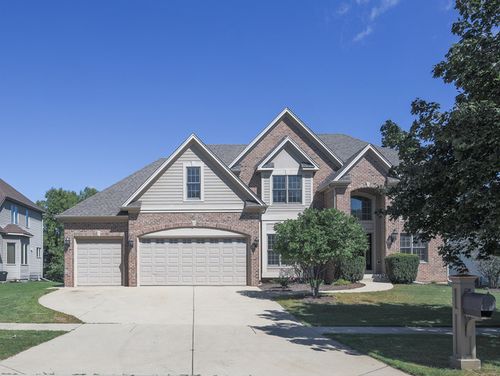 618 Pine St, Sugar Grove, IL, 60554-9342 | Card Image