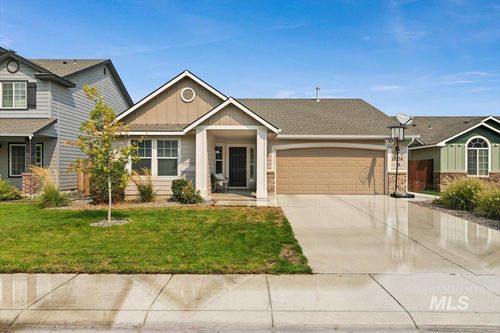 10574 Pipevine Dr, Nampa, ID, 83687-5022 | Card Image