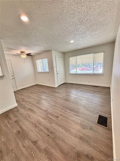 1934 Kenton St, Aurora, CO, 80010-2430 | Card Image
