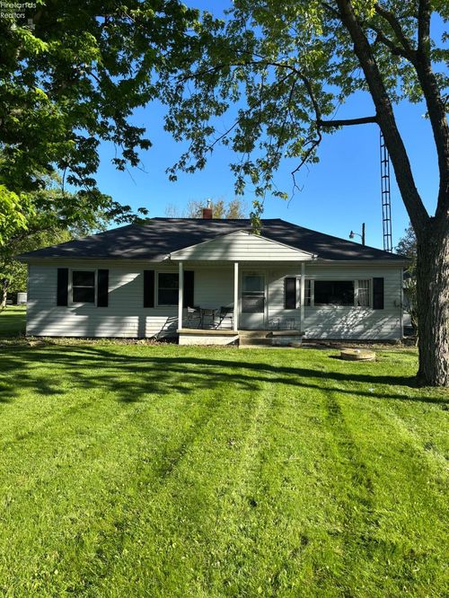 5050 W Fremont Rd, Port Clinton, OH, 43452-9543 | Card Image