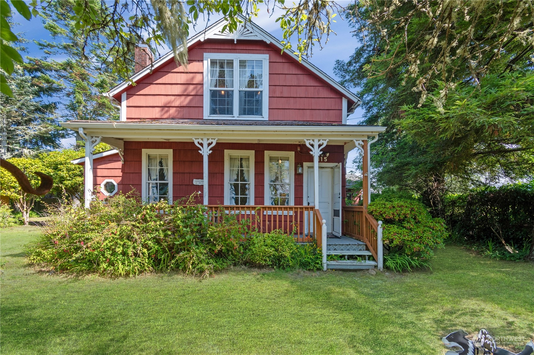 43rd Pl, Seaview, WA 98644
