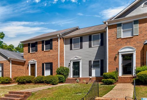 2204 Ascot Ln, Vestavia Hills, AL, 35216-6122 | Card Image