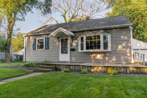 27 Walnut Pkwy, Crown Point, IN, 46307 | Card Image