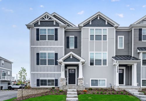 2257 Glacier St, Mundelein, IL, 60060-2107 | Card Image