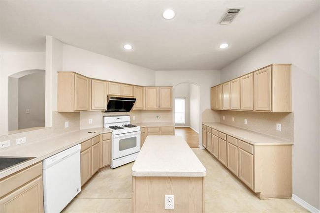 24219 Camillia Ridge Way, House other with 5 bedrooms, 4 bathrooms and 3 parking in Katy TX | Image 11