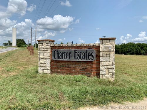 305 Edgar Dr, Kingston, OK, 73439-5597 | Card Image