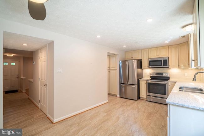 1567 Bennington Woods Ct, Townhouse with 3 bedrooms, 2 bathrooms and null parking in RESTON VA | Image 16