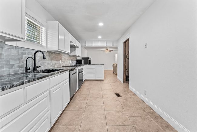809 Tubb Loop Rd, House other with 3 bedrooms, 2 bathrooms and 3 parking in Big Spring TX | Image 4
