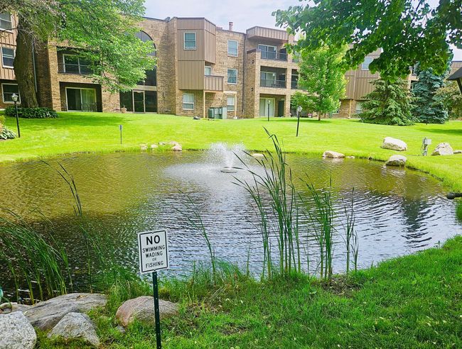 APT-201 - 2240 Midland Grove Rd, Condo with 2 bedrooms, 2 bathrooms and null parking in Roseville MN | Image 28