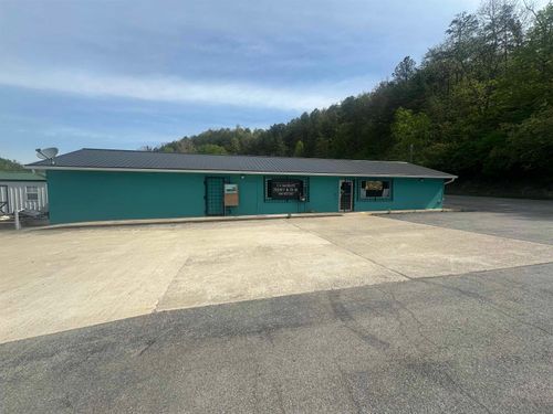 23530 Hwy 32, Martha, KY, 41159 | Card Image