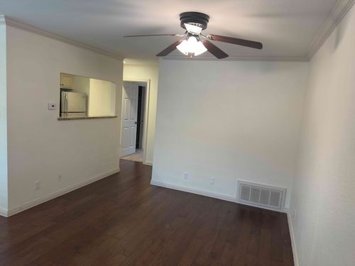 apt-203-1407 W 39th 1/2 St, Austin, TX, 78756-3927 | Card Image