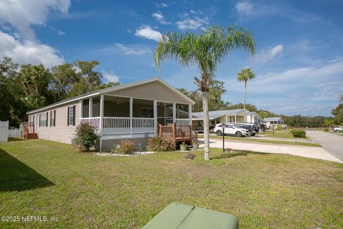 141 Pine Lake Dr, Satsuma, FL, 32189-2727 | Card Image