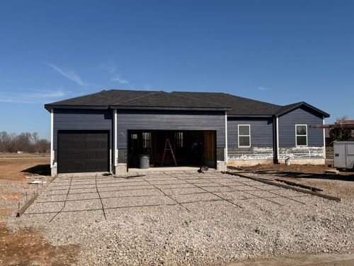 184 Maverick Dr, Mount Vernon, MO, 65712-4207 | Card Image