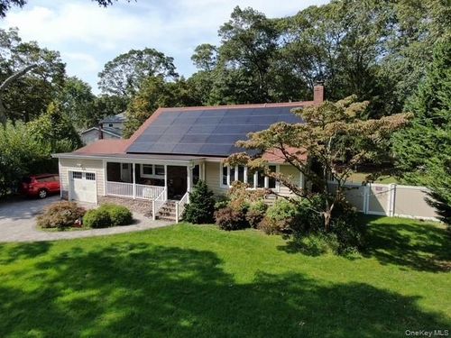 4 Saint James Rd, Lake Grove, NY, 11755-2612 | Card Image