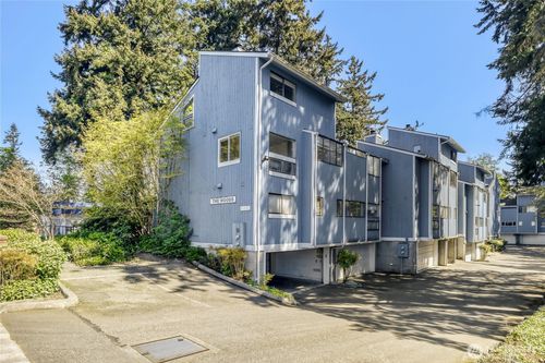 2-21021 76th Ave W, Edmonds, WA, 98026-7128 | Card Image