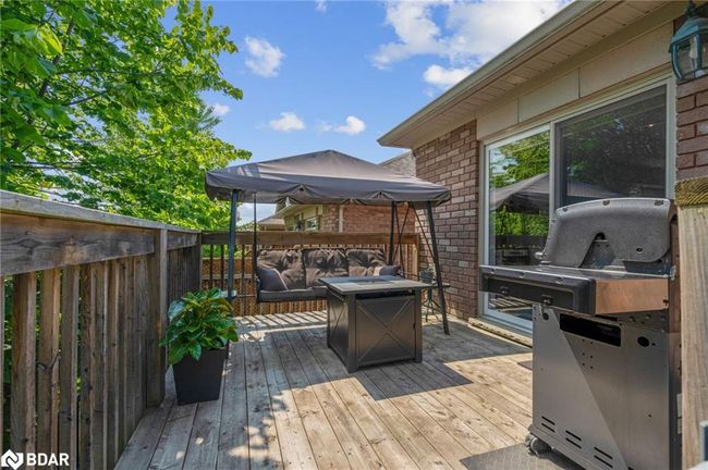 17 Hillcrest Dr, House other with 3 bedrooms, 3 bathrooms and 3 parking in Alliston ON | Image 33
