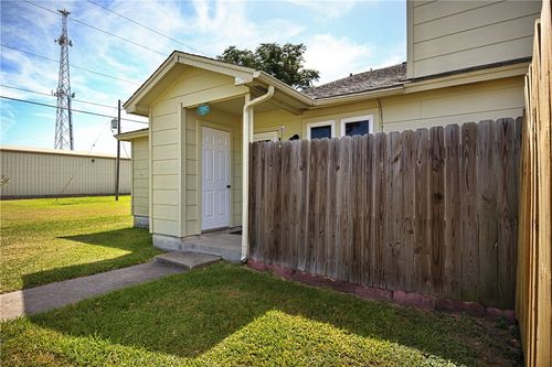 unit-k3-7202 Mansions Dr, Corpus Christi, TX, 78414-3711 | Card Image