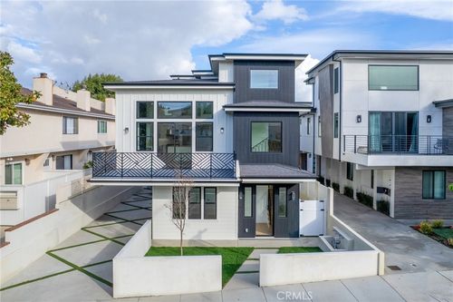 a-110 S Irena Ave, Redondo Beach, CA, 90277-3424 | Card Image