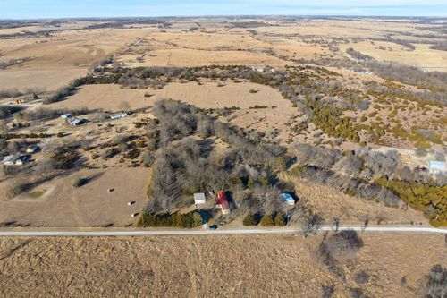 19102 168th Dr, Winfield, KS, 67156 | Card Image