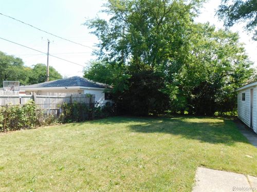 31846 Regal Dr, Warren, MI, 48088-2987 | Card Image