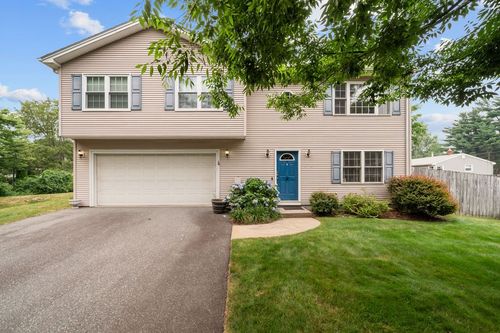 19 Desmar Ct, Warwick, RI, 02889-9149 | Card Image