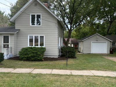 112 E 5th Street, House other with 3 bedrooms, 1 bathrooms and 3 parking in Belvidere IL | Image 2