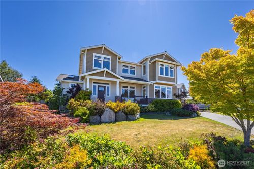 2019 29th Pl, Anacortes, WA, 98221-3870 | Card Image