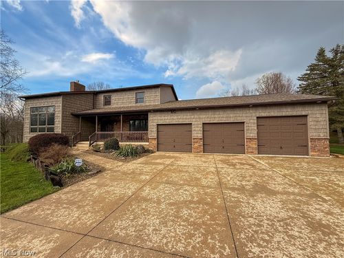 3377 Ridgewood Road, Medina, OH, 44256 | Card Image