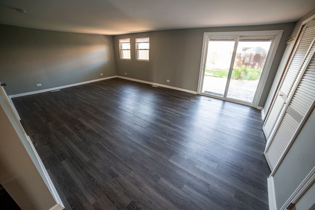 9048 Martin Ln, House other with 4 bedrooms, 2 bathrooms and null parking in Bridgeview IL | Image 6