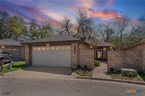 3811 River Oaks Cir, Temple, TX, 76504-3546 | Card Image