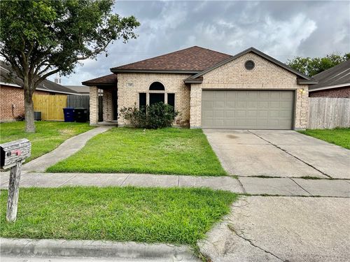 2417 Windblown Dr, Corpus Christi, TX, 78414-3934 | Card Image