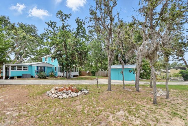 112 8 Th St E, House other with 4 bedrooms, 3 bathrooms and 1 parking in STEINHATCHEE FL | Image 8