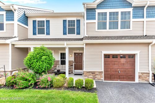 17 Rockingham Way, Manchester, NJ, 08759-5051 | Card Image