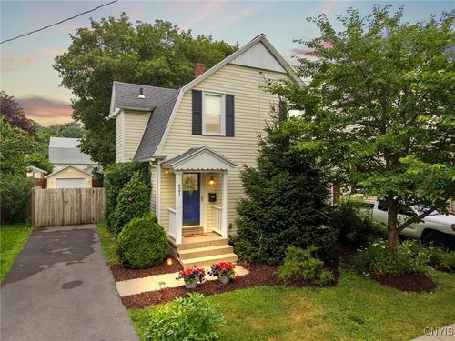 621 Dewitt St, Syracuse, NY, 13203-1344 | Card Image