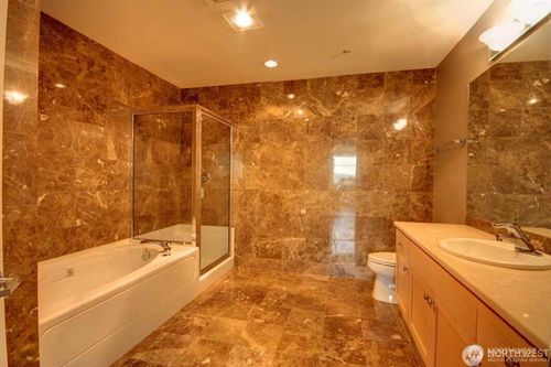 apt-402-220 1st St, Kirkland, WA, 98033-6174 | Card Image