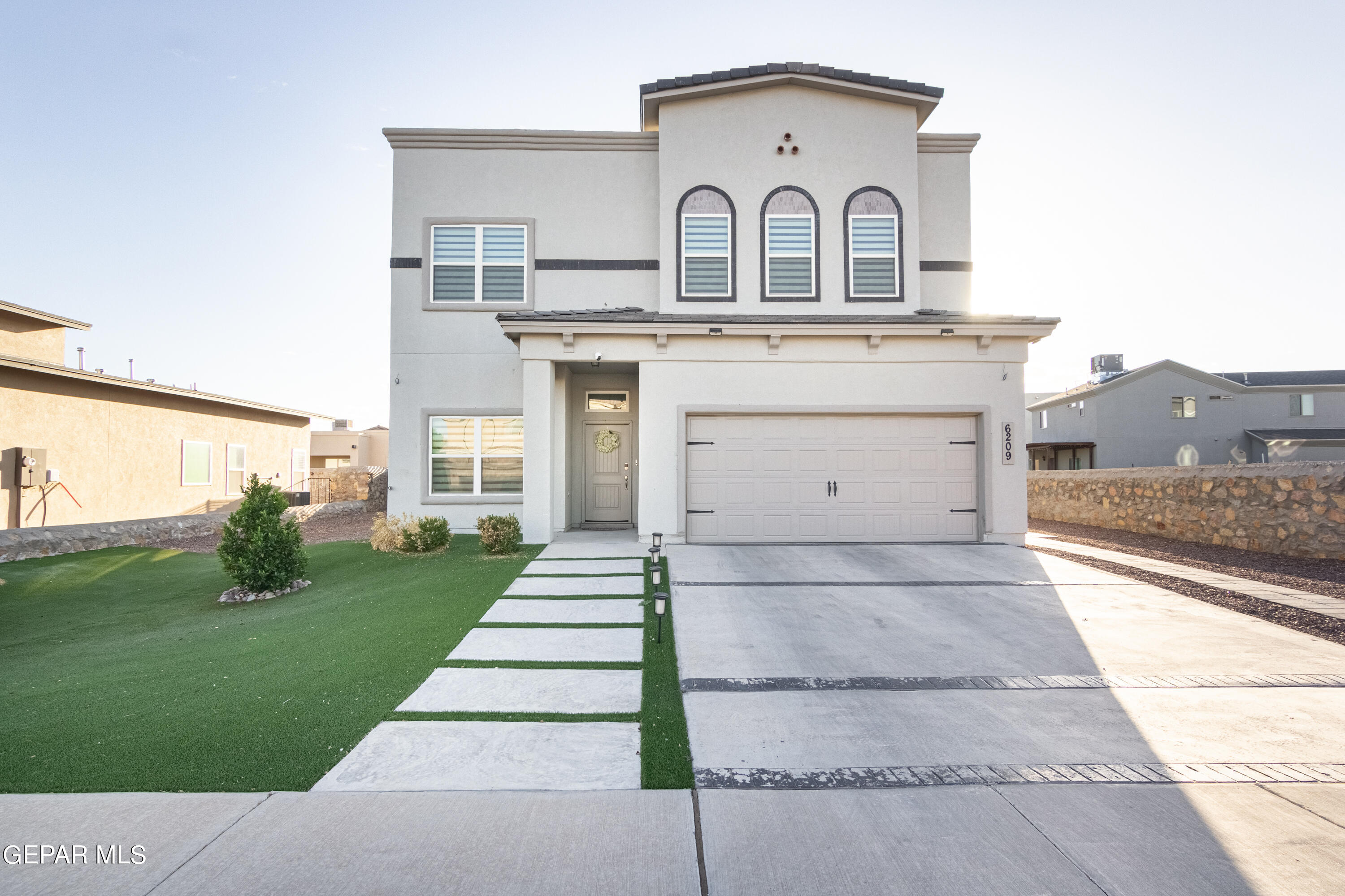 Kings River Ln, El Paso, TX 79932