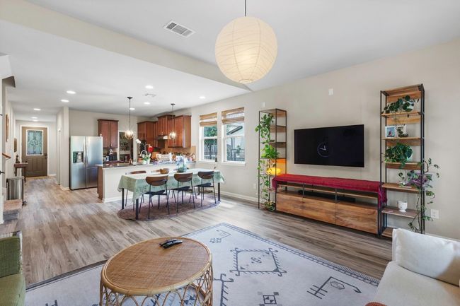 TV, Coffee table, rug, TV and TV stand will be removed | Image 11