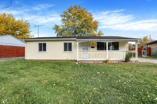 821 Princeton Dr, New Whiteland, IN, 46184-1130 | Card Image