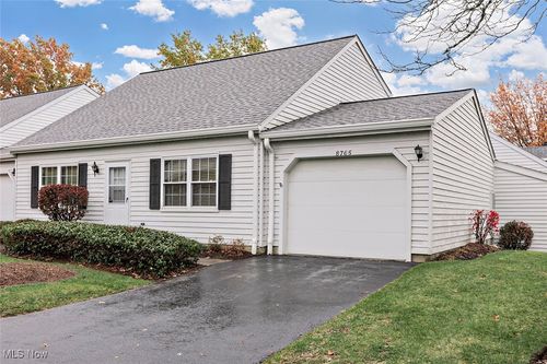 8765 Eastbrook Cir, Chagrin Falls, OH, 44023-5655 | Card Image