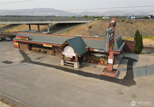 1713 S Canyon Rd, Ellensburg, WA, 98926-4122 | Card Image