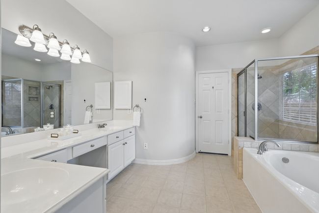 14620 Windsor Ct, House other with 3 bedrooms, 3 bathrooms and null parking in Addison TX | Image 13