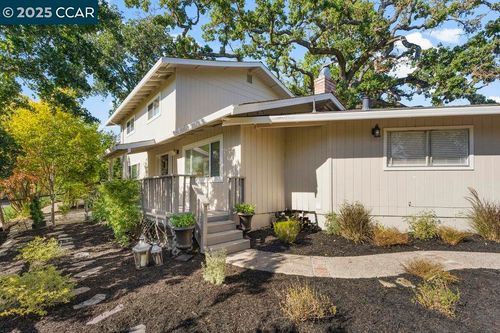 1666 Green Valley Rd, Danville, CA, 94526-1508 | Card Image