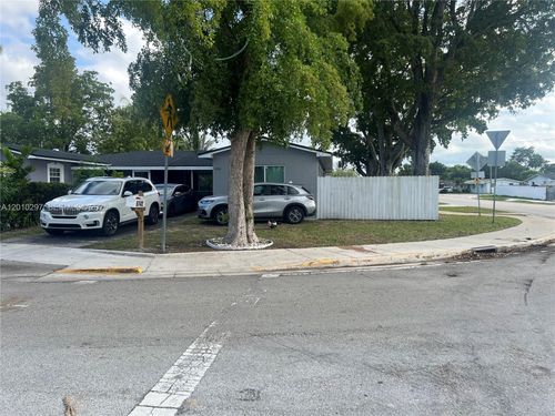 6742 Sw 18th Ct, North Lauderdale, FL, 33068-5222 | Card Image