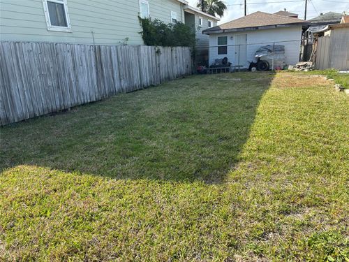 5306 Avenue L, Galveston, TX, 77551 | Card Image
